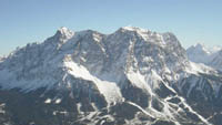 bron: http://www.gaehnchen.de/alpin/gipfel-info/pic/zugspitze-vom-daniel.jpg